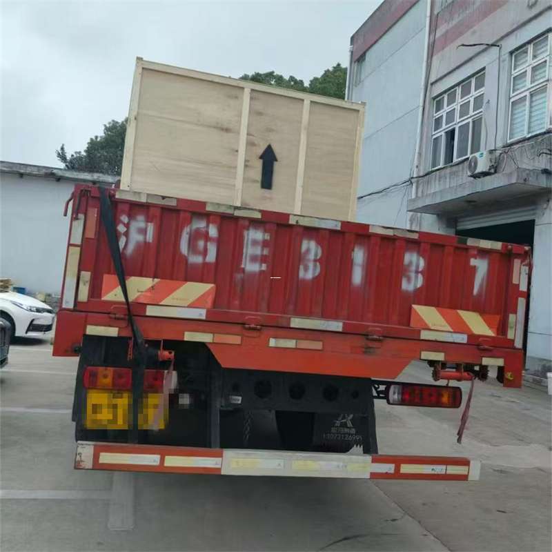 乌苏市米林县：物流专线的高效货运之旅