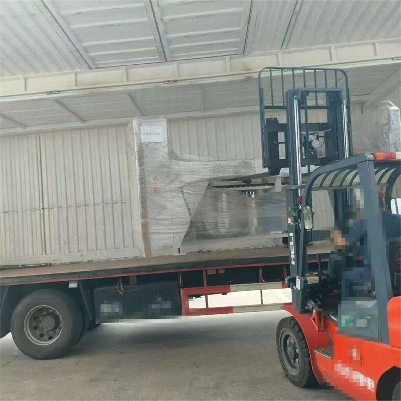 乌苏市堆龙德庆区：物流专线的高效货运之旅